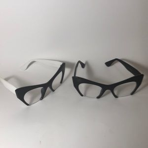 Preowned Non prescription  Eye Glasses